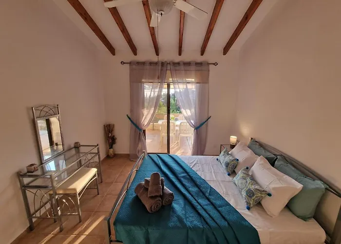 Cyprus Style Stone * Πάφος