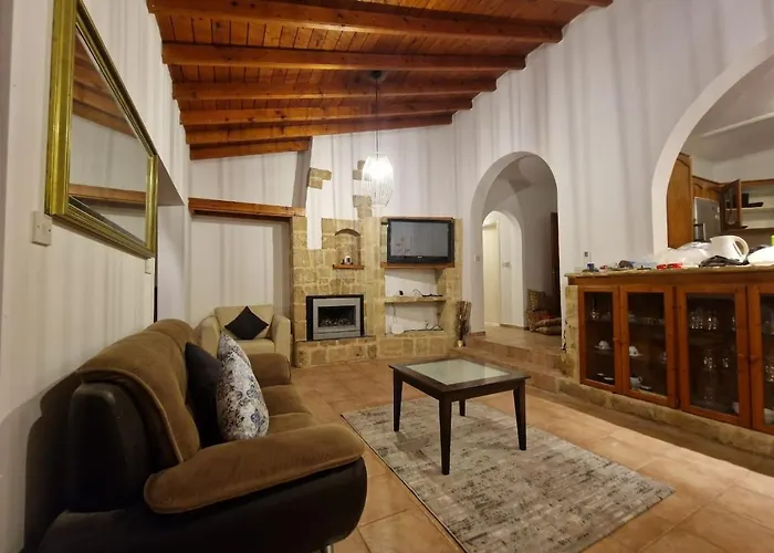 Cyprus Style Stone Βίλα