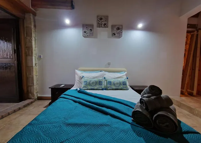 Cyprus Style Stone * Πάφος